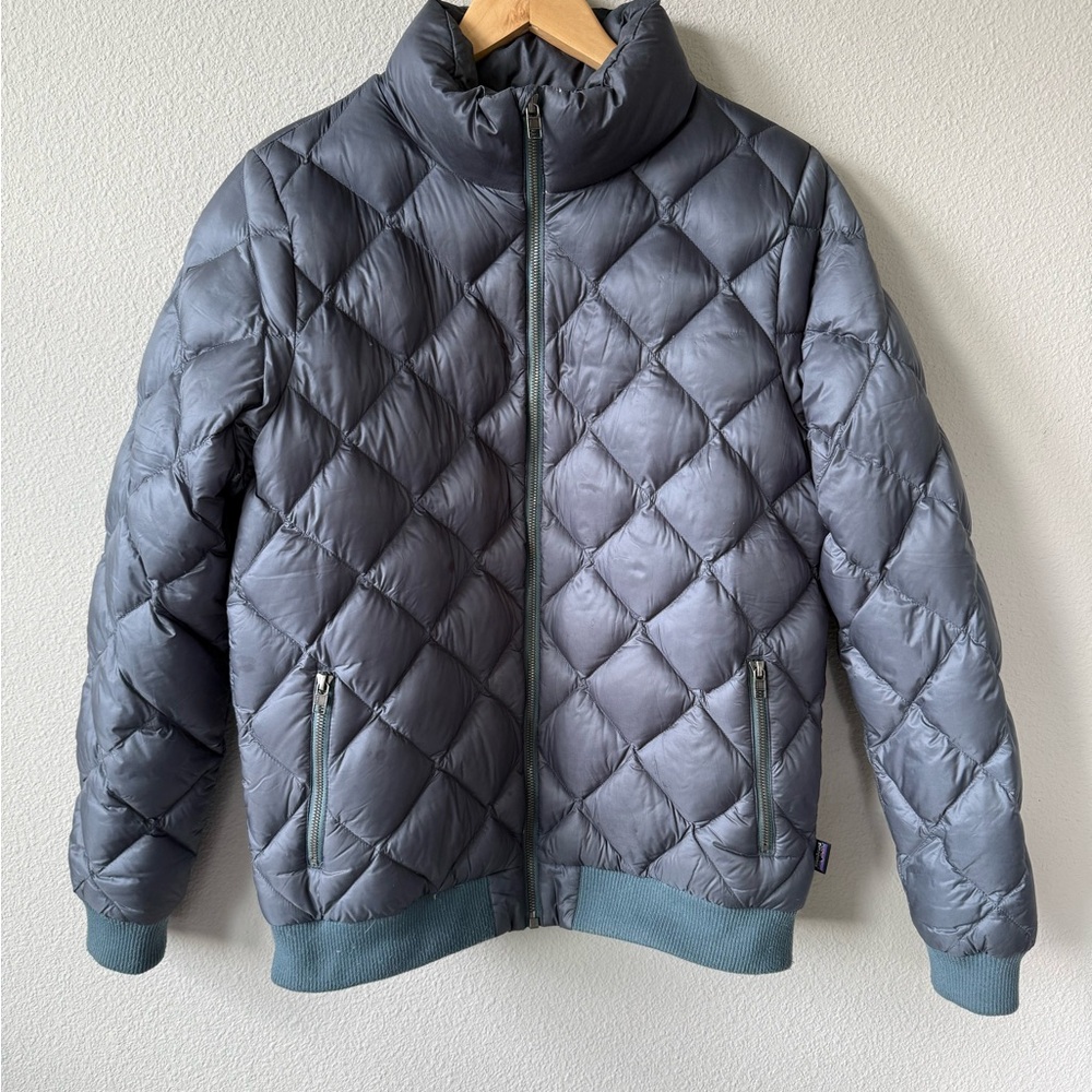 Women’s Patagonia Quilted Green Puffer Jacket with Logo Patch in Duck Down